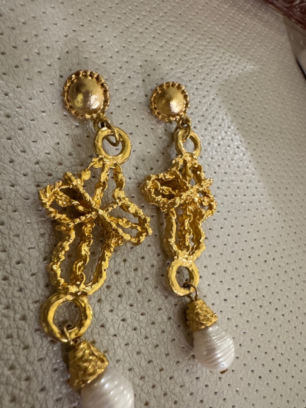 Authentic Susan Shaw Gold Cross Drop Earrings with Pearl Accent - Picture 2 of 4